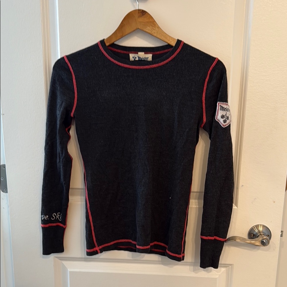 David Meister Black and Red Long Sleeve Tee